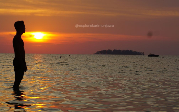 sunset beach karimunjawa